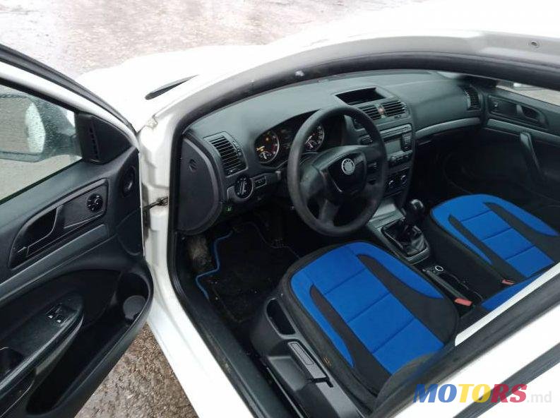 2013' Skoda Octavia photo #3