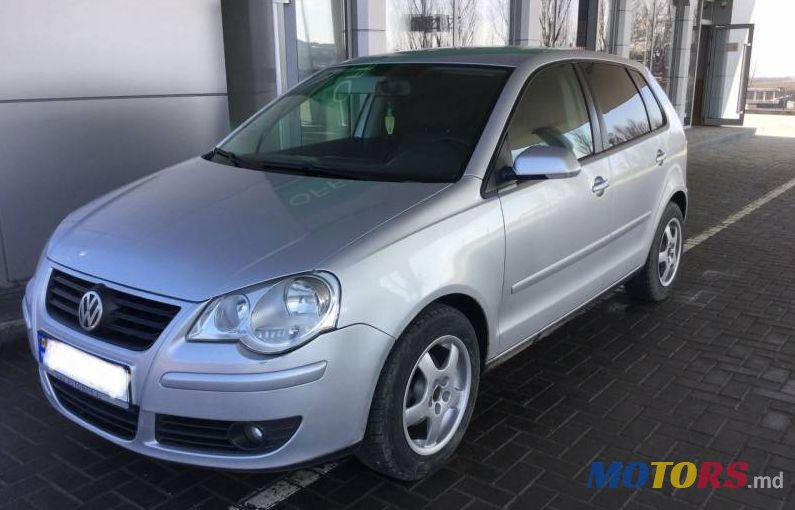 2005' Volkswagen Polo photo #1