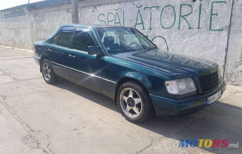 1994' Mercedes-Benz 124 photo #1