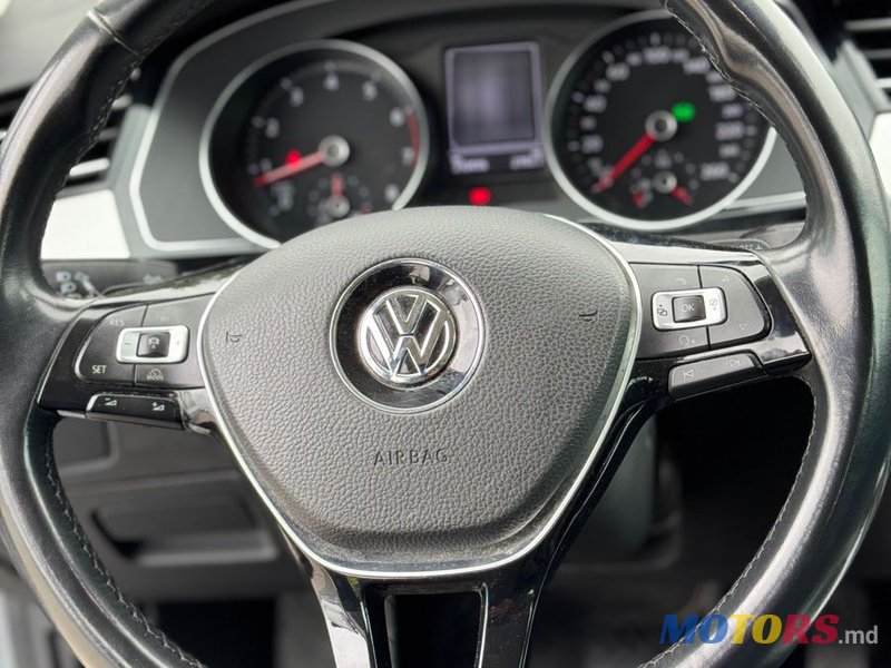 2018' Volkswagen Passat photo #6