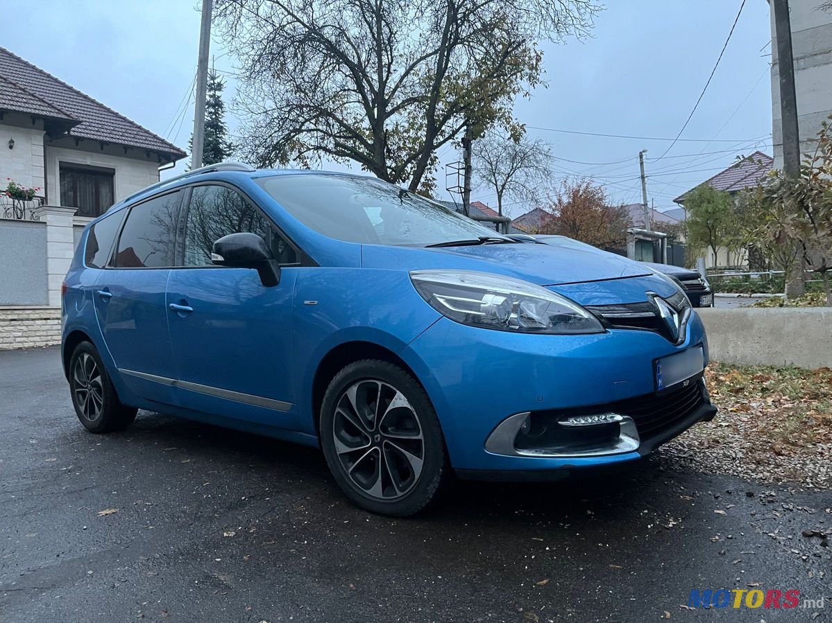 2015' Renault Grand Scenic photo #2