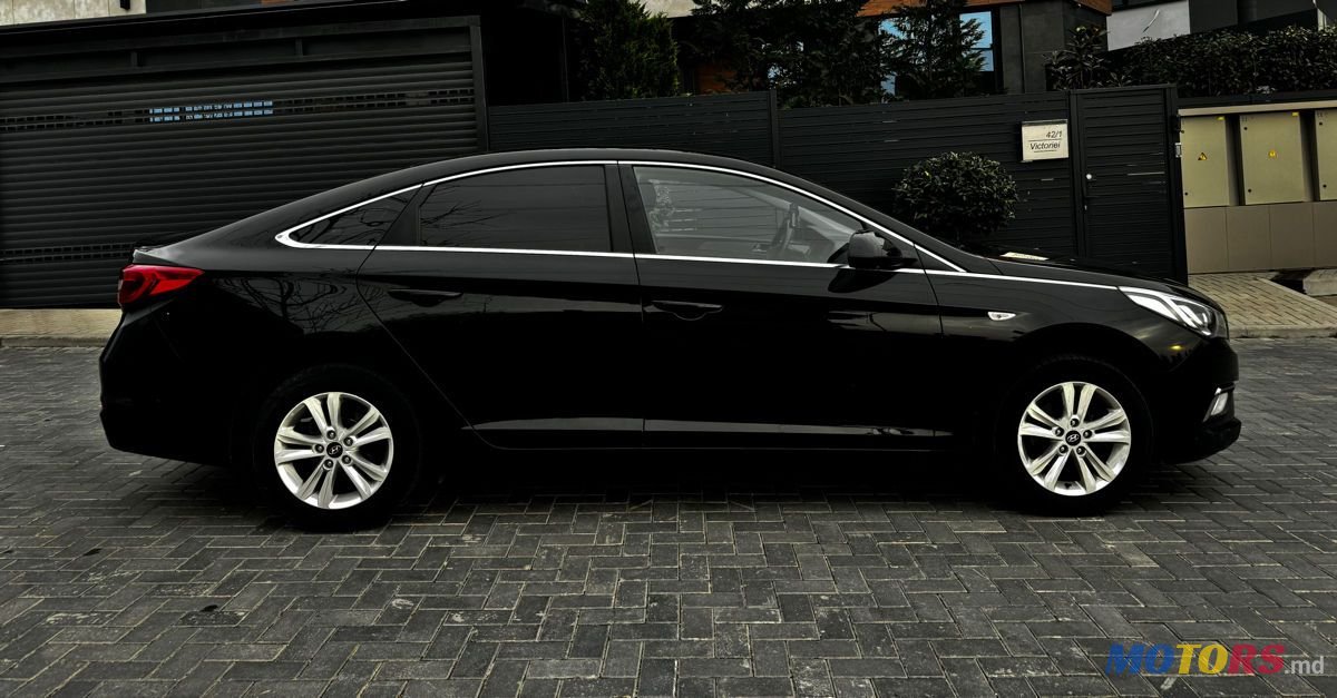 2016' Hyundai Sonata photo #5