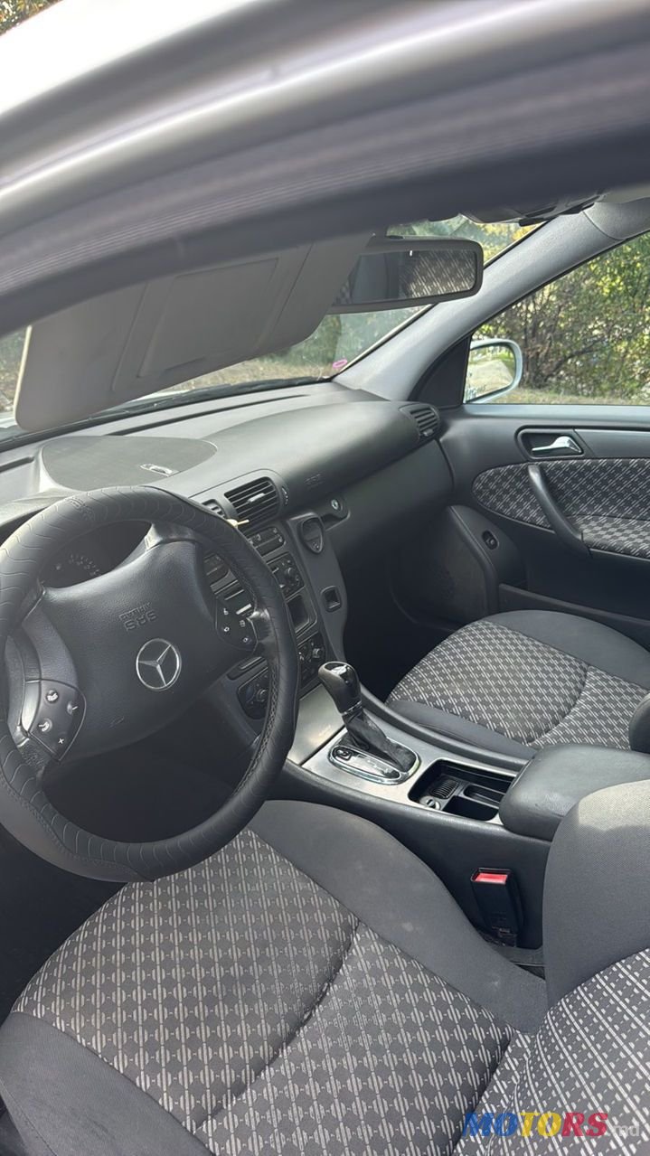 2002' Mercedes-Benz C-Class photo #3