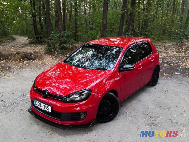 2010' Volkswagen Golf photo #1