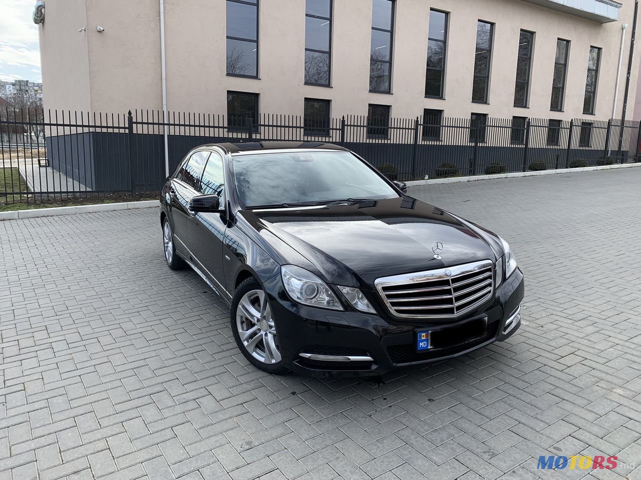 2010' Mercedes-Benz E Класс photo #1