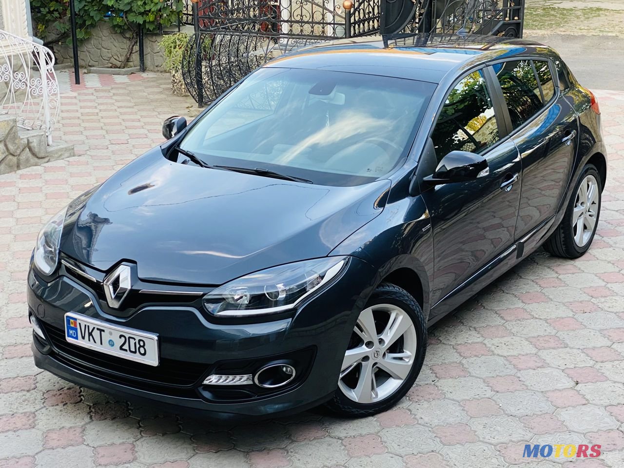 2014' Renault Megane photo #3
