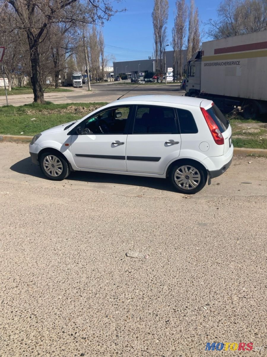 2008' Ford Fiesta photo #5