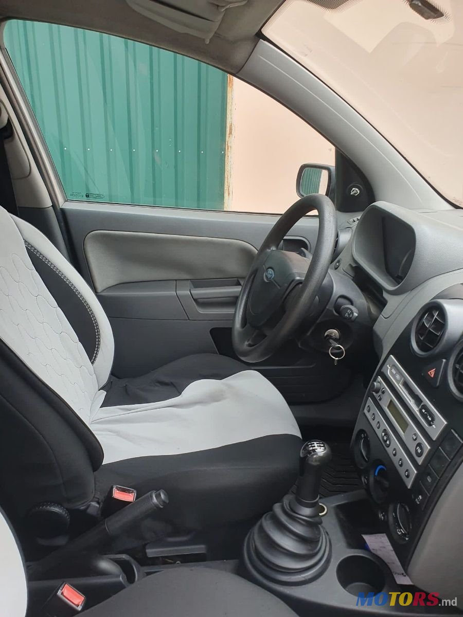 2004' Ford Fusion photo #3