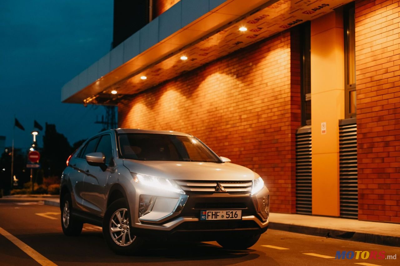 2019' Mitsubishi Eclipse Cross photo #2