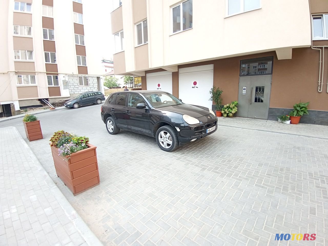 2006' Porsche Cayenne photo #4