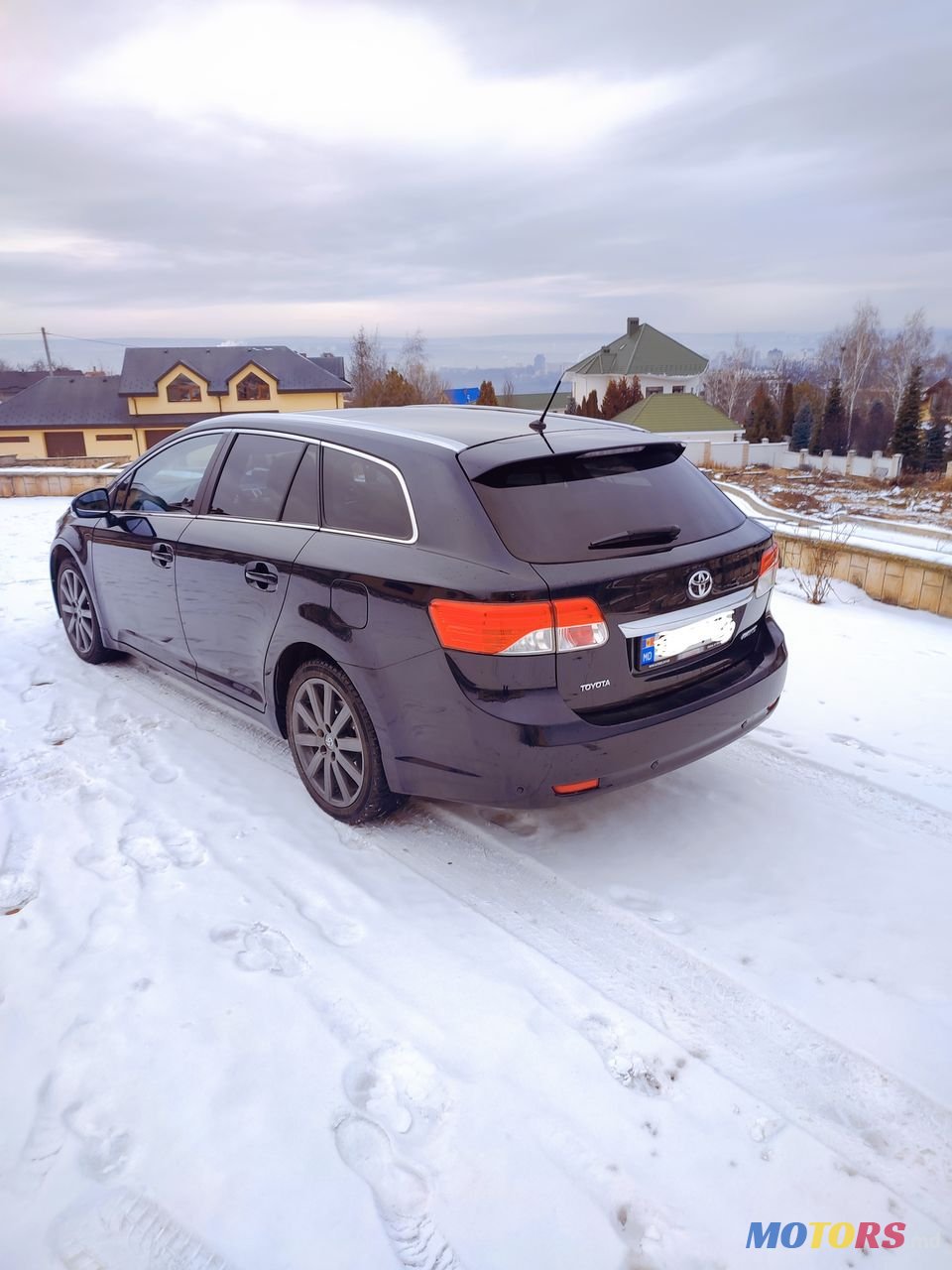 2014' Toyota Avensis photo #3