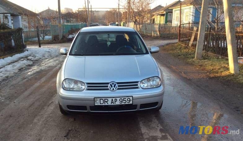 2004' Volkswagen Golf photo #3