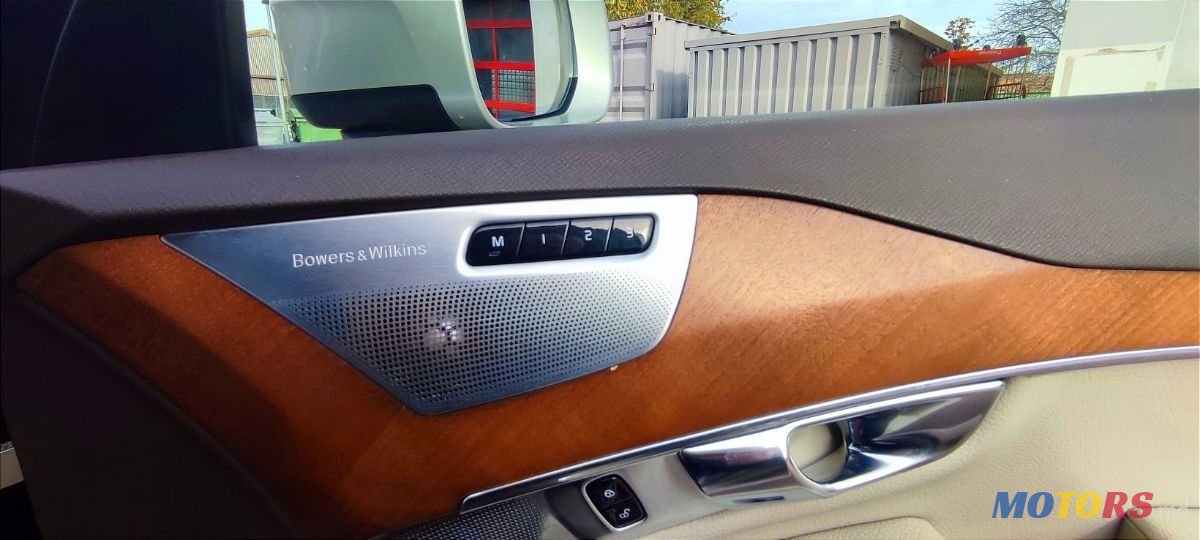 2015' Volvo XC90 photo #1