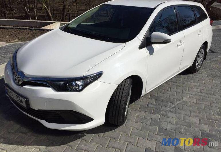 2016' Toyota Auris photo #1