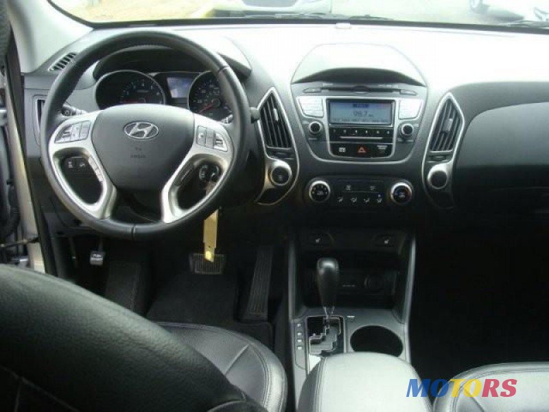 2013' Hyundai Tucson photo #3