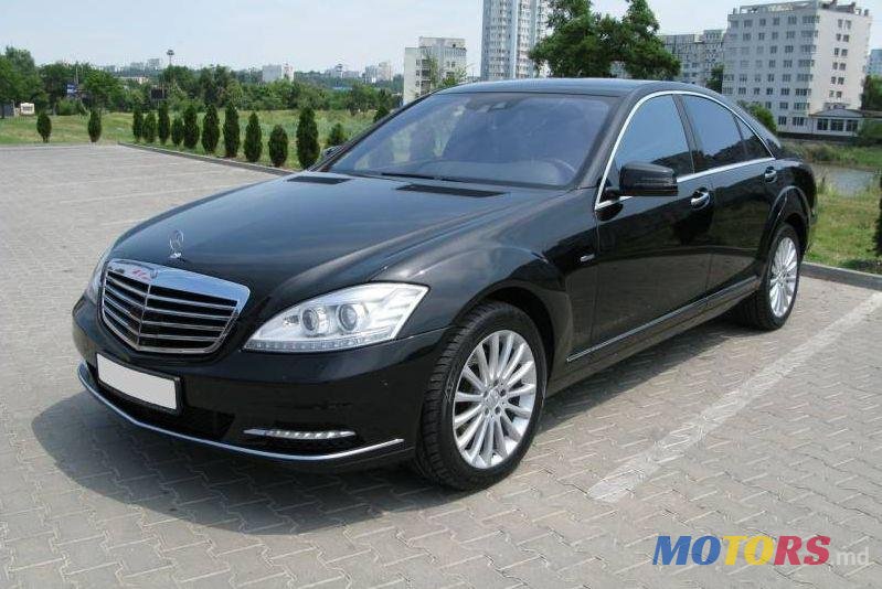 2011' Mercedes-Benz S photo #1