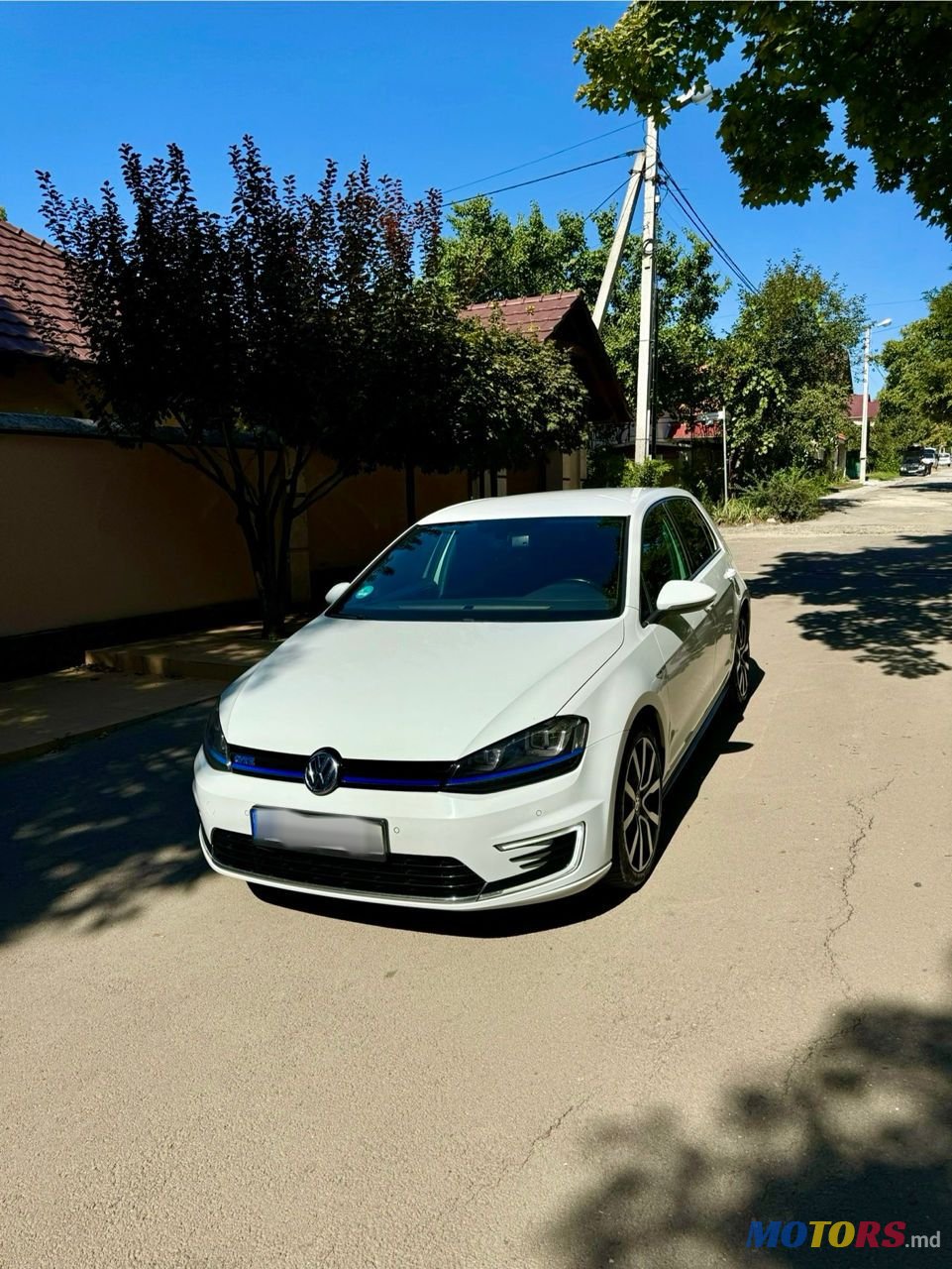 2015' Volkswagen Golf photo #2