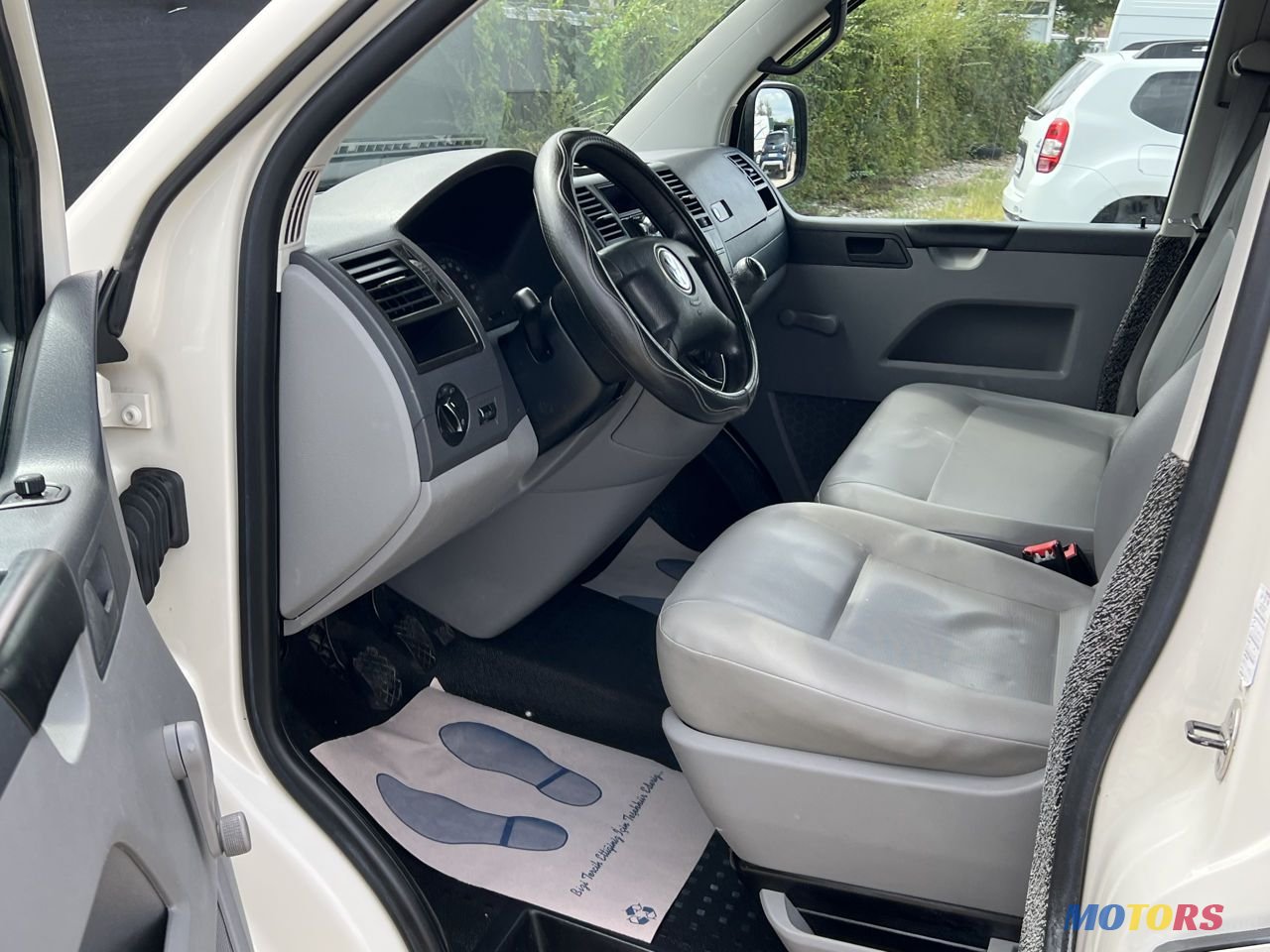 2003' Volkswagen Transporter photo #5