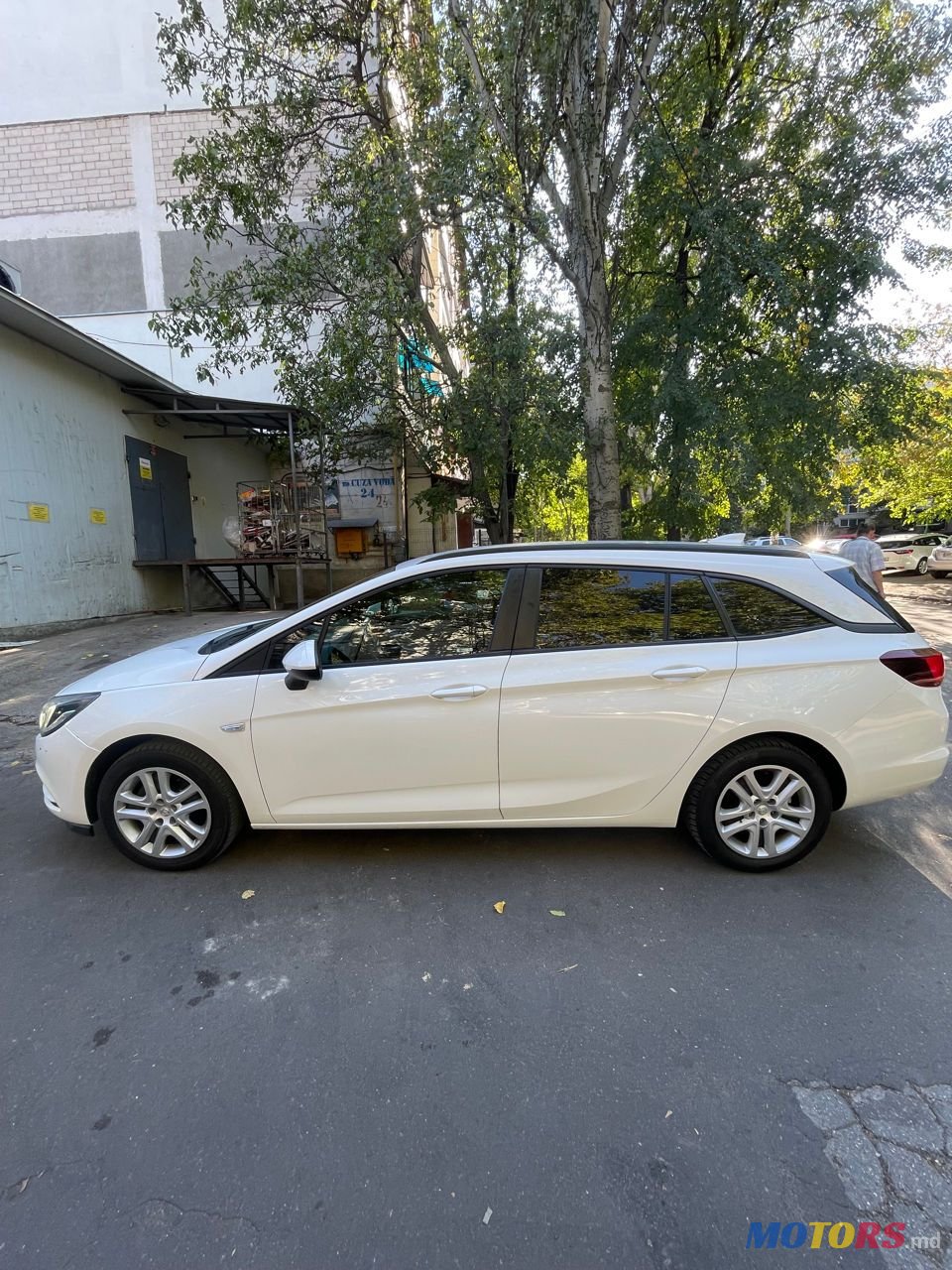 2017' Opel Astra photo #1