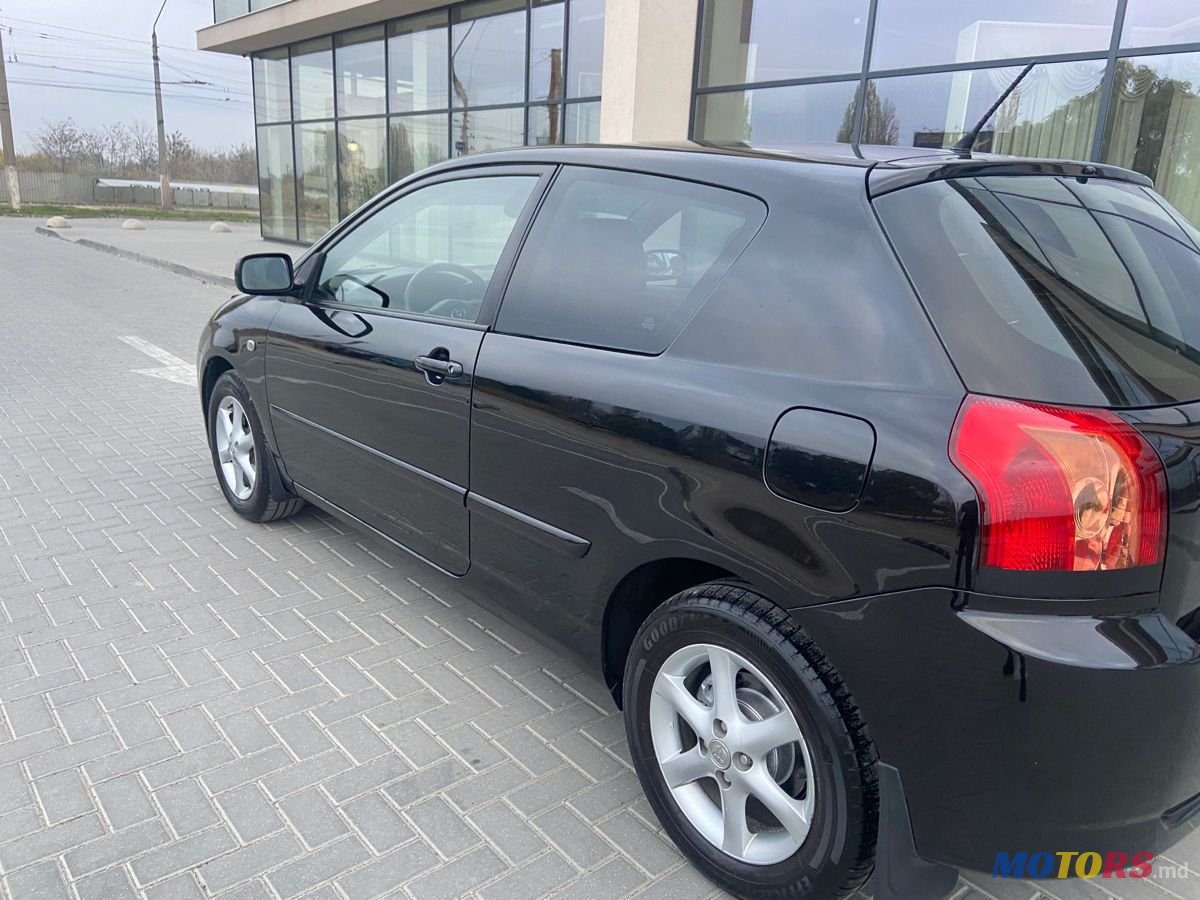 2004' Toyota Corolla photo #6