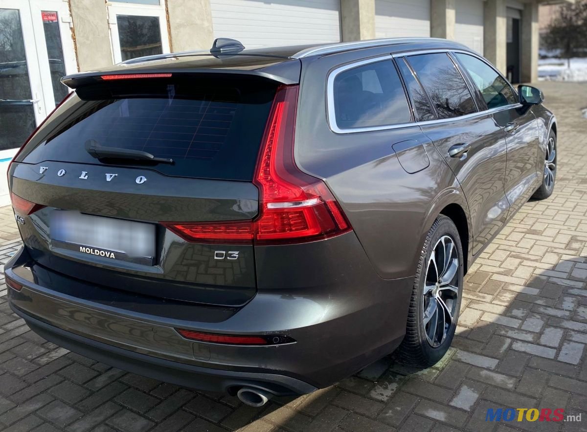 2019' Volvo V60 photo #5