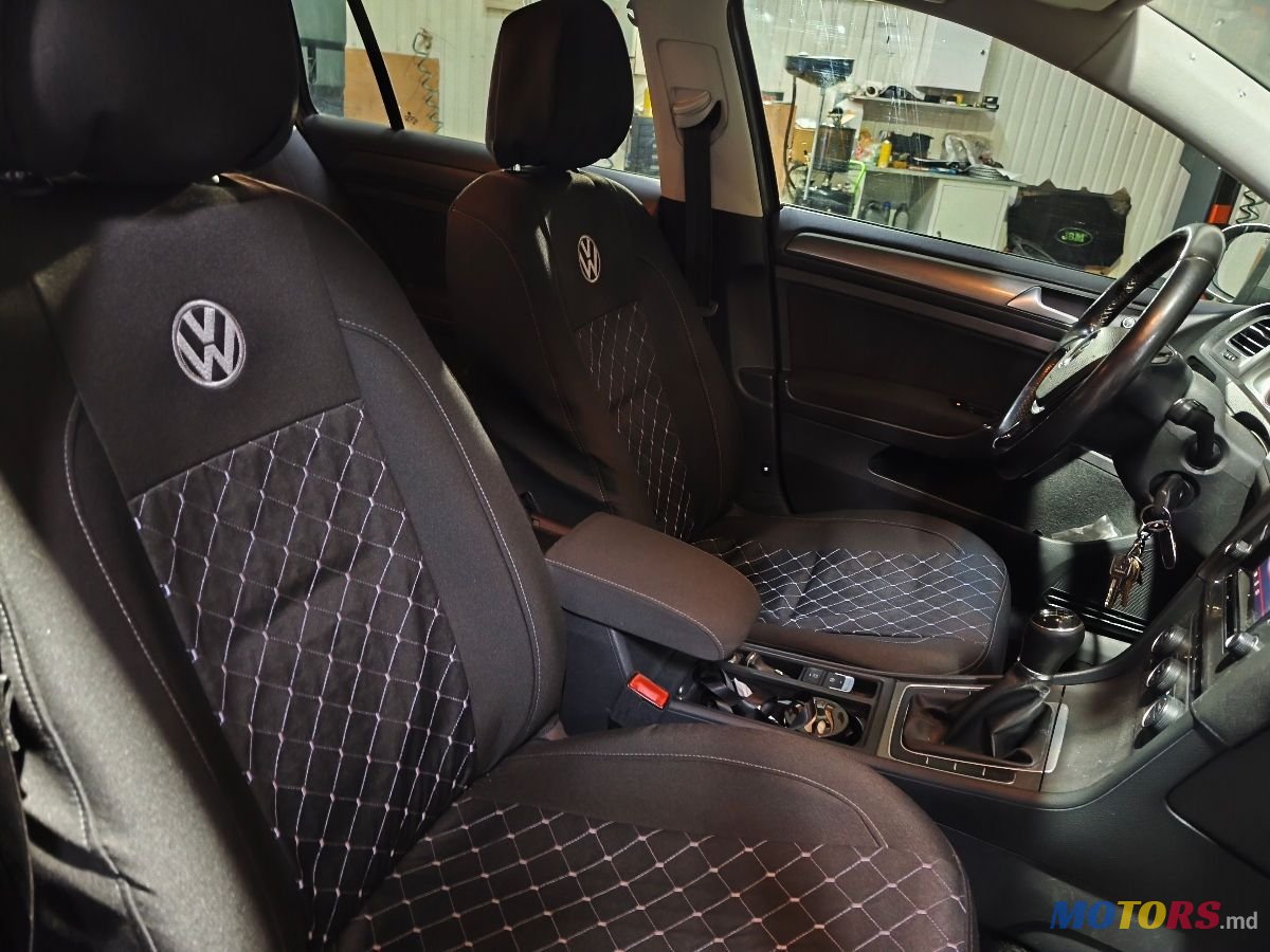 2013' Volkswagen Golf photo #6