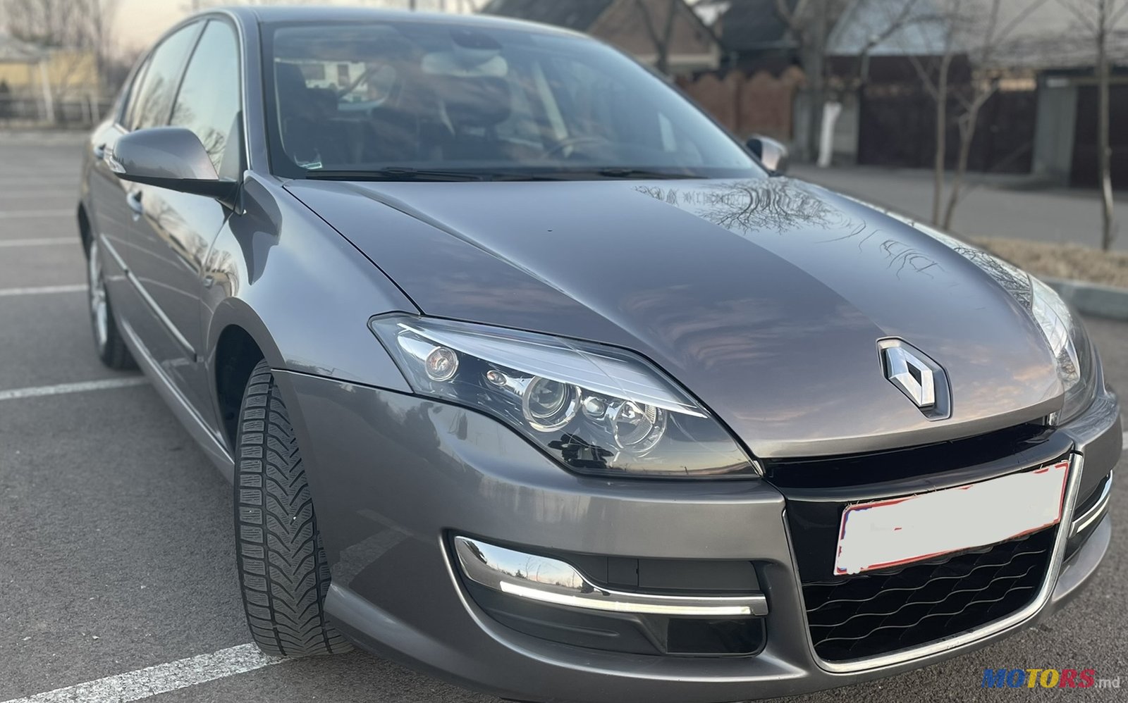 2014' Renault Laguna photo #1