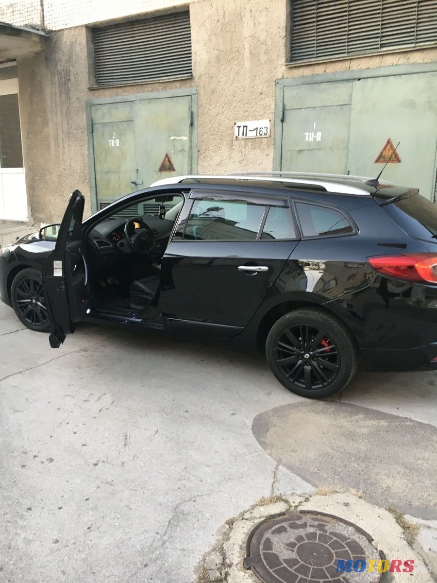 2015' Renault Megane photo #2