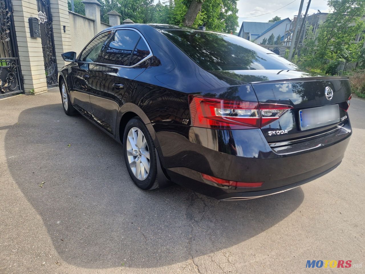 2016' Skoda Superb photo #5