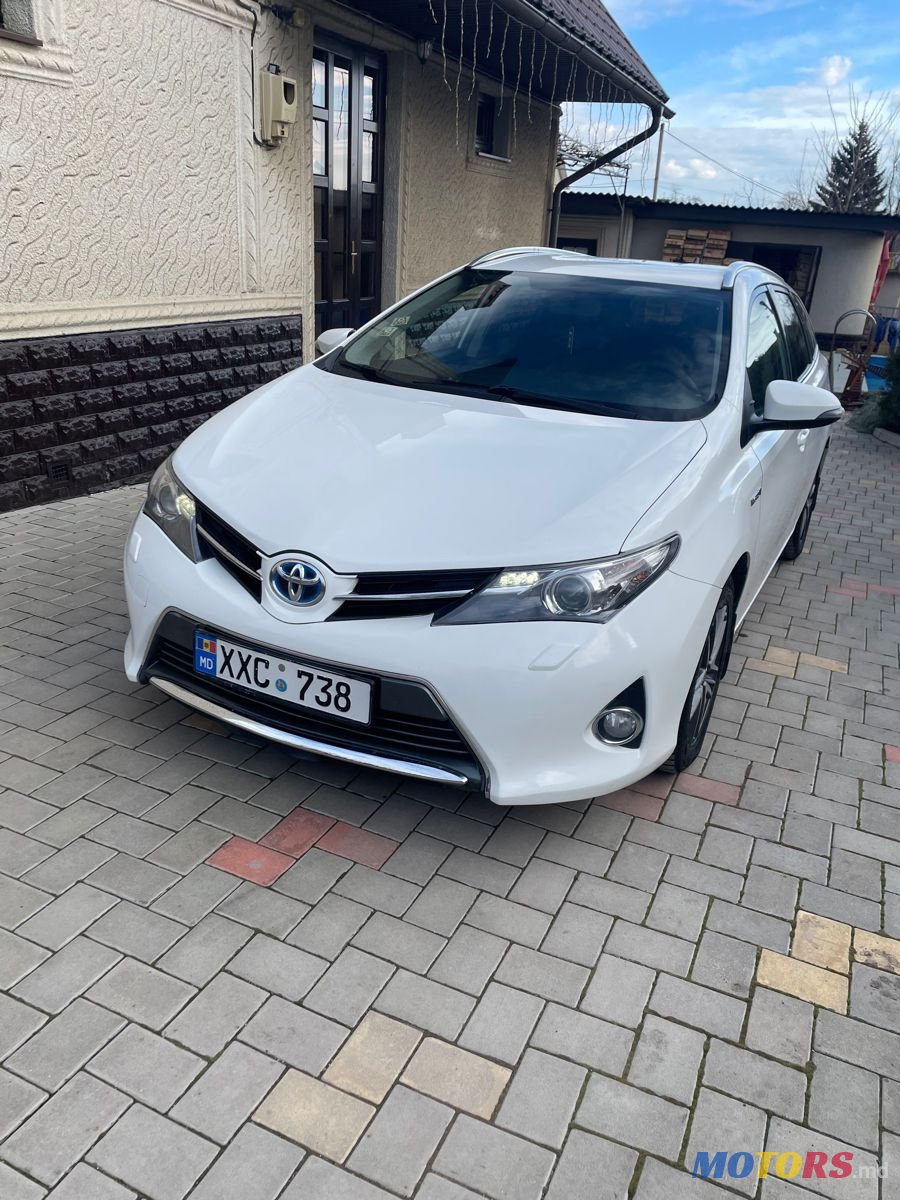 2015' Toyota Auris photo #1