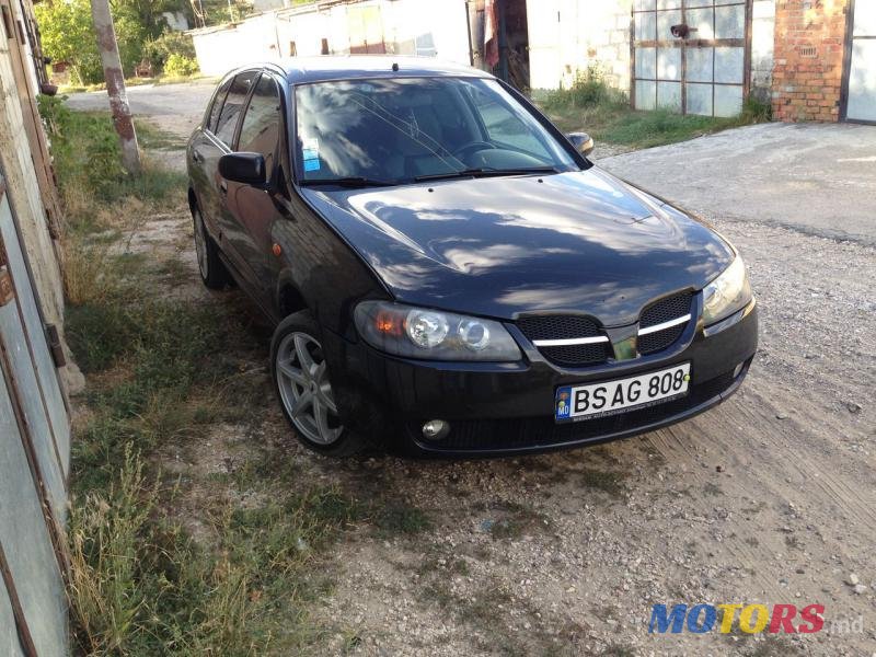 2004' Nissan Almera photo #2