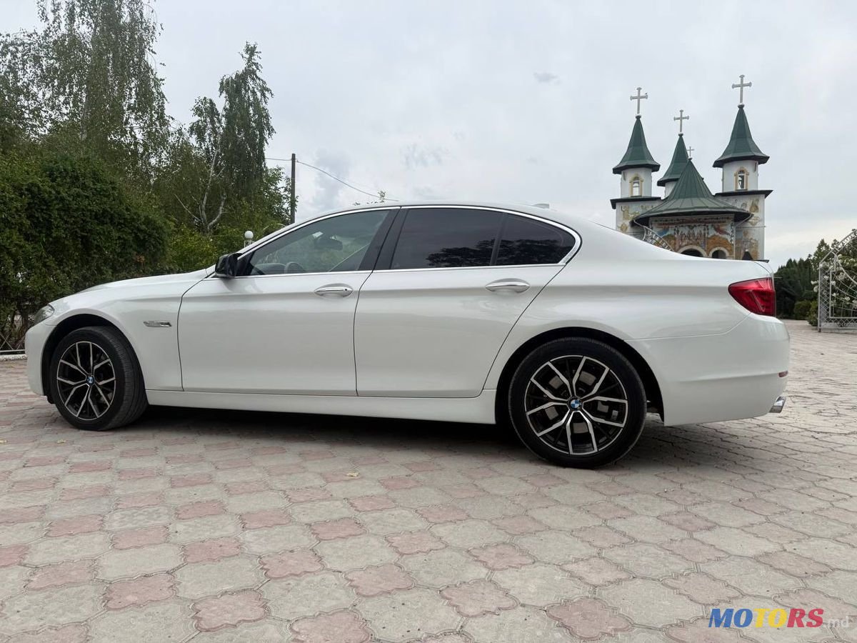 2013' BMW 5 Series photo #5