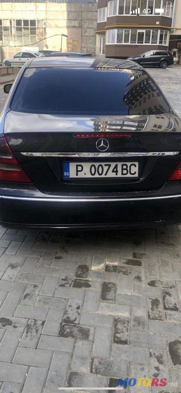 2004' Mercedes-Benz E Класс photo #5