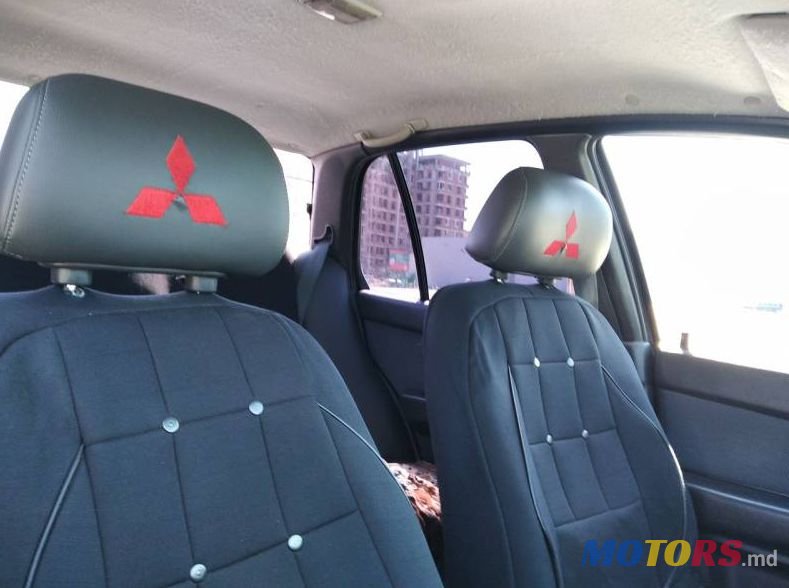 1992' Mitsubishi Lancer photo #3