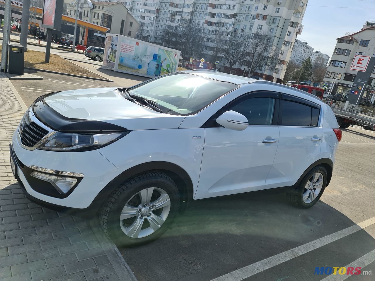 2011' Kia Sportage photo #2