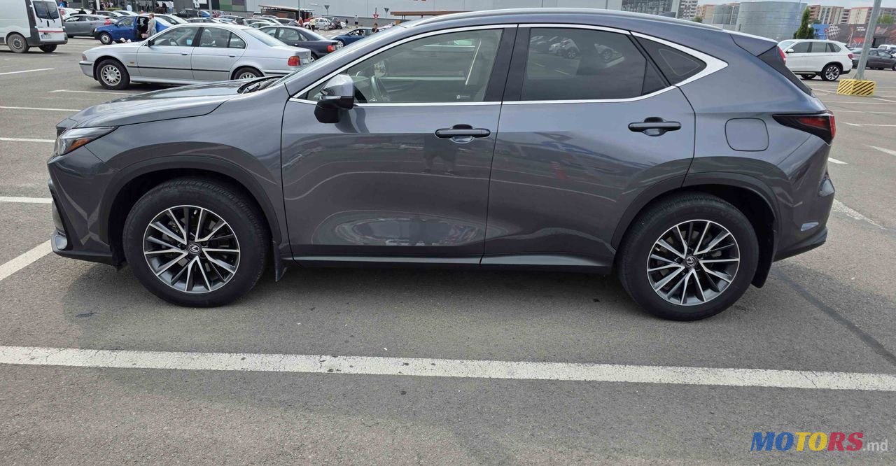 2022' Lexus Nx Series photo #3