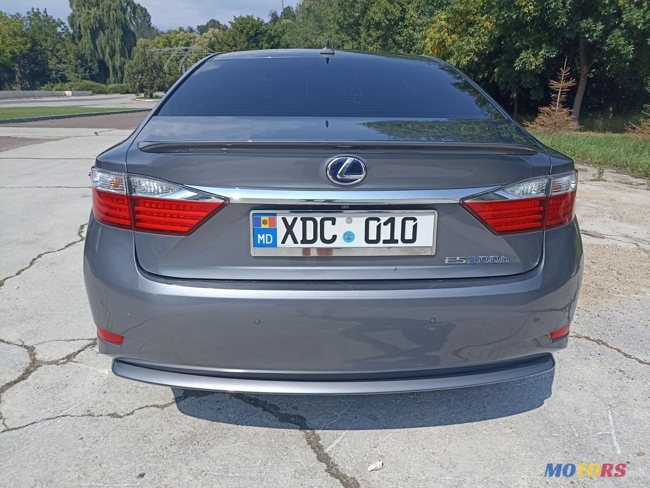 2014' Lexus Es Series photo #4