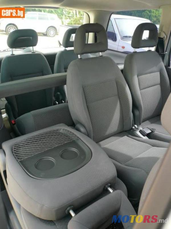 2005' Volkswagen Sharan photo #4