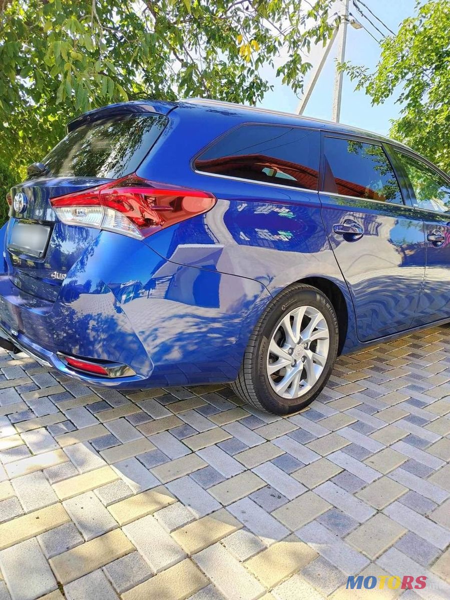 2016' Toyota Auris photo #4