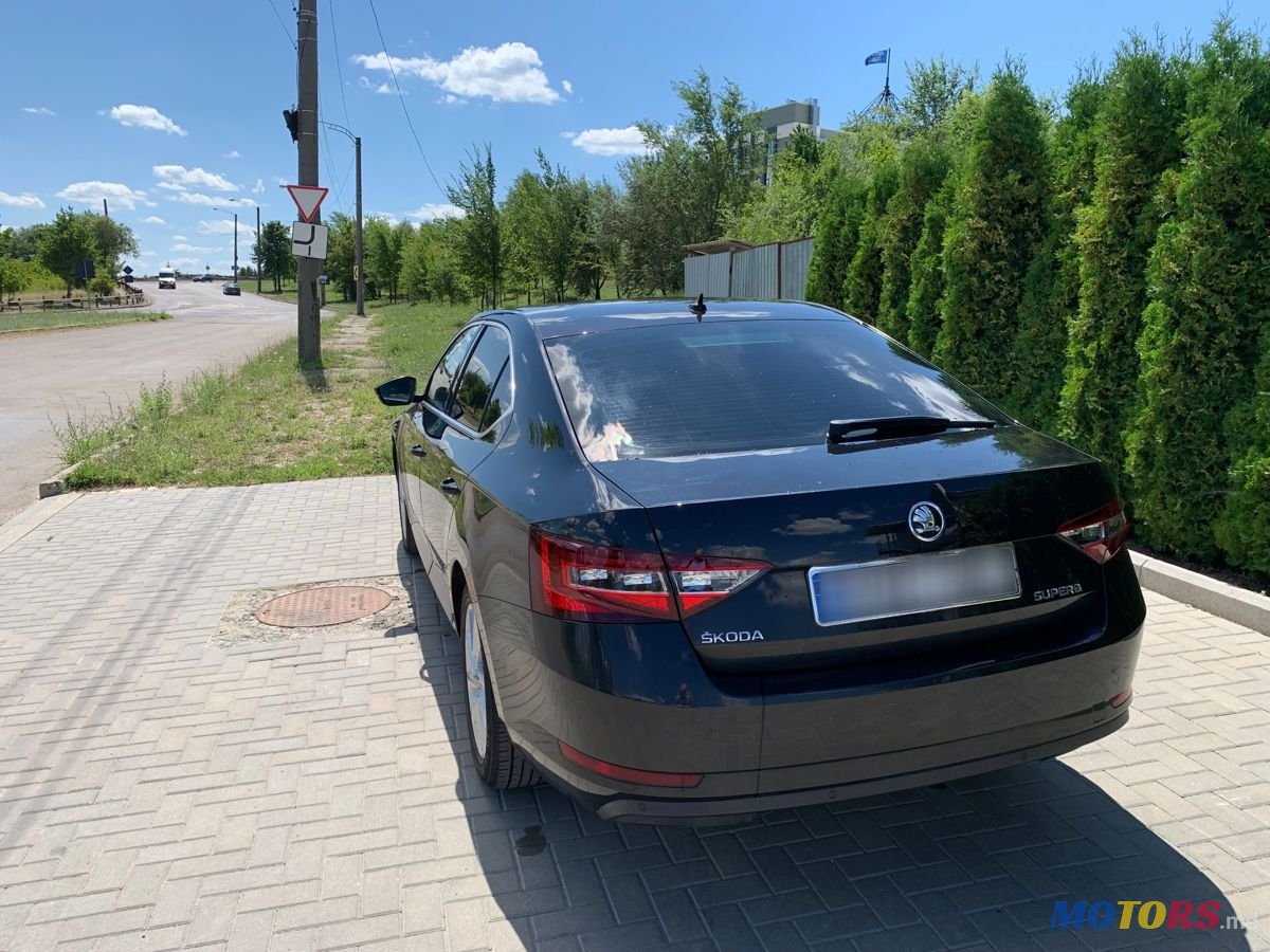2018' Skoda Superb photo #2