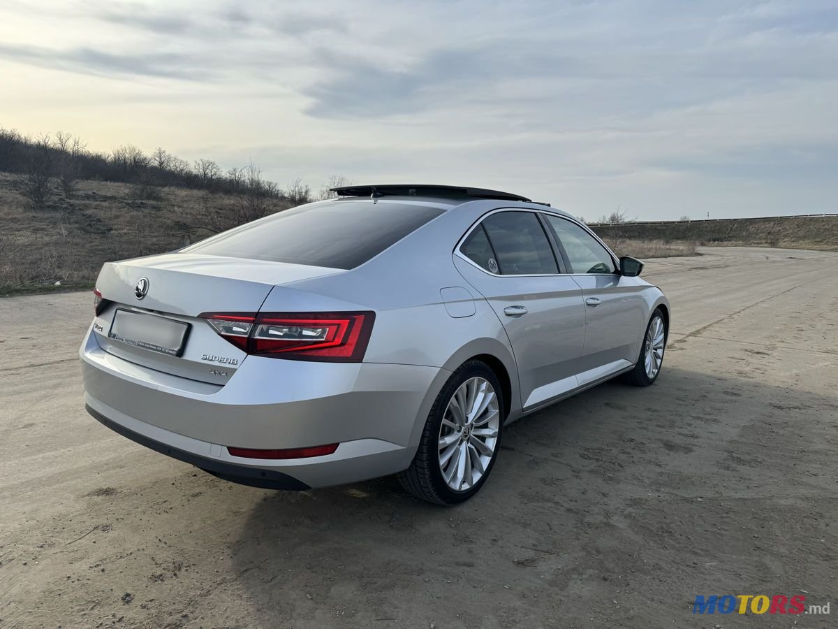 2018' Skoda Superb photo #1
