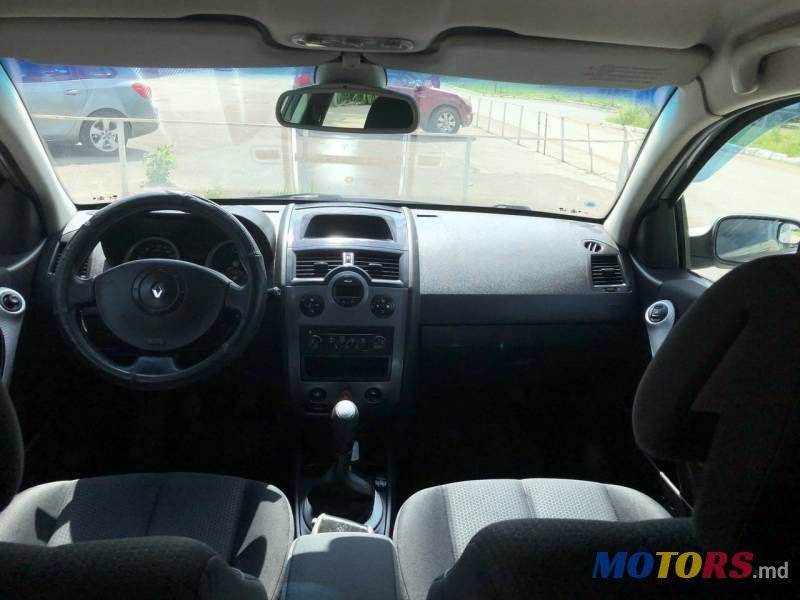 2005' Renault Megane photo #5