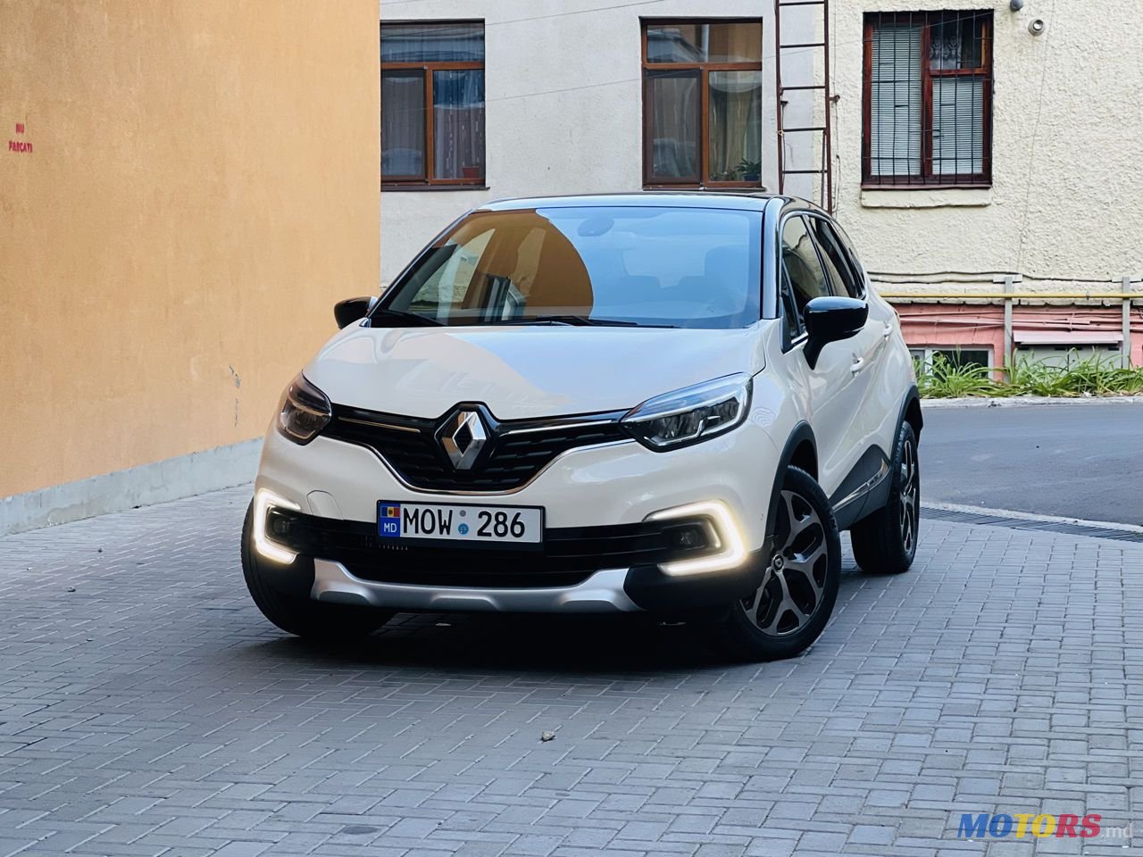 2017' Renault Captur photo #5