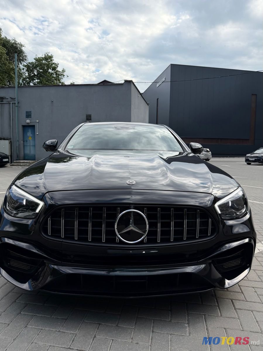 2022' Mercedes-Benz E-Class photo #1