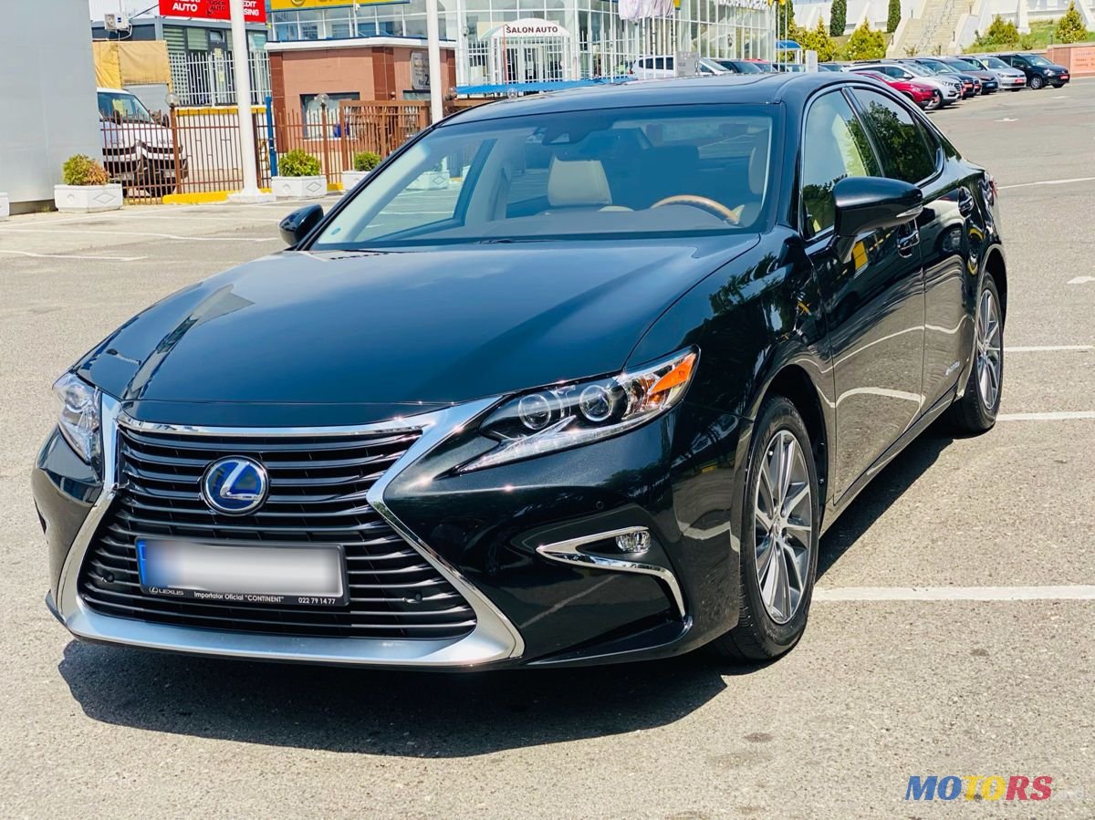 2017' Lexus Es Series photo #2