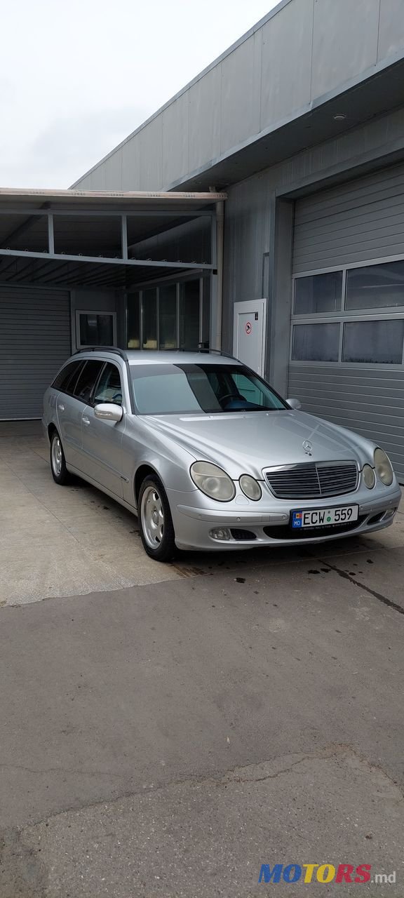 2005' Mercedes-Benz E Класс photo #2