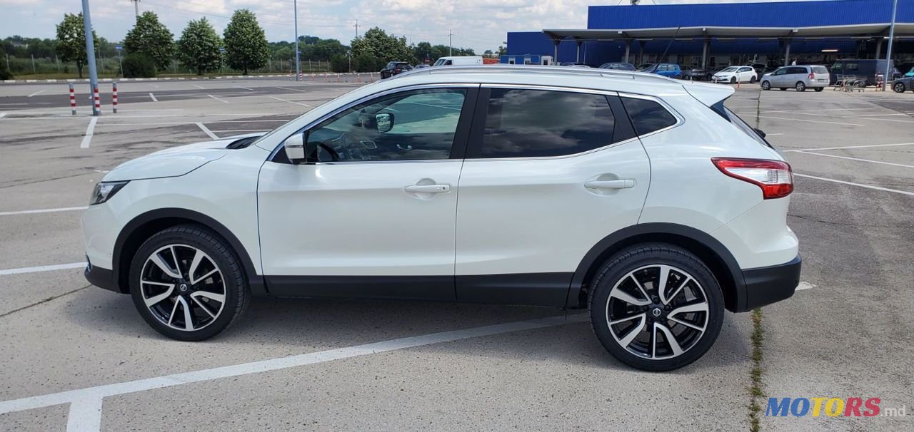 2015' Nissan Qashqai photo #2