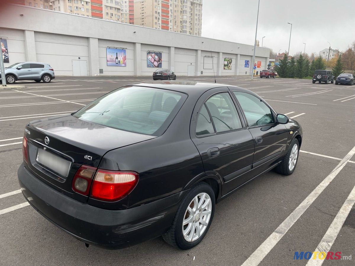 2004' Nissan Almera photo #5