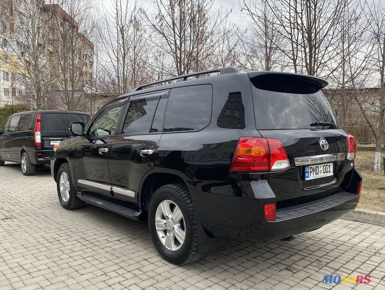 2015' Toyota Land Cruiser photo #4