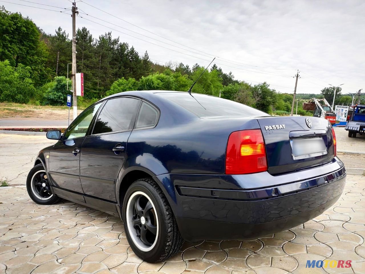 1998' Volkswagen Passat photo #1